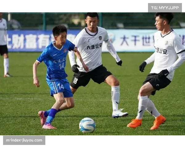 中国职工足球联赛覆盖三大赛区 赛事组织专业化程度高